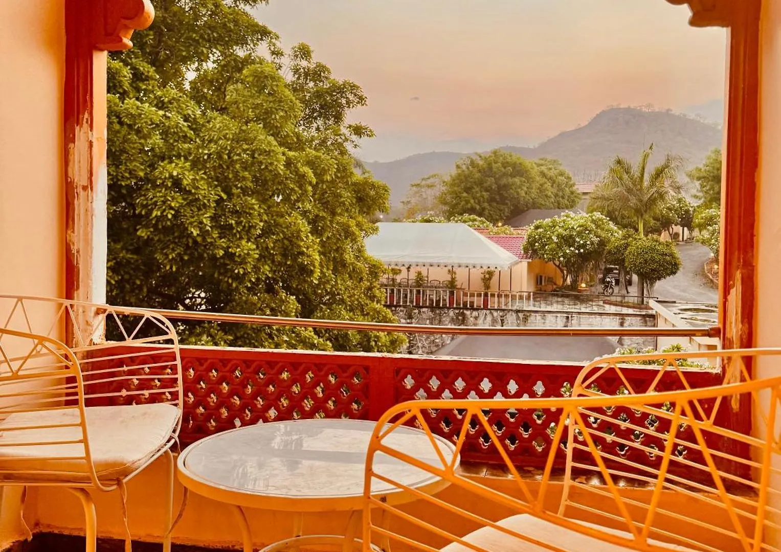 Udaipur Valley Paradise -A Luxury Stay In Mountains 4*,  Hindistan