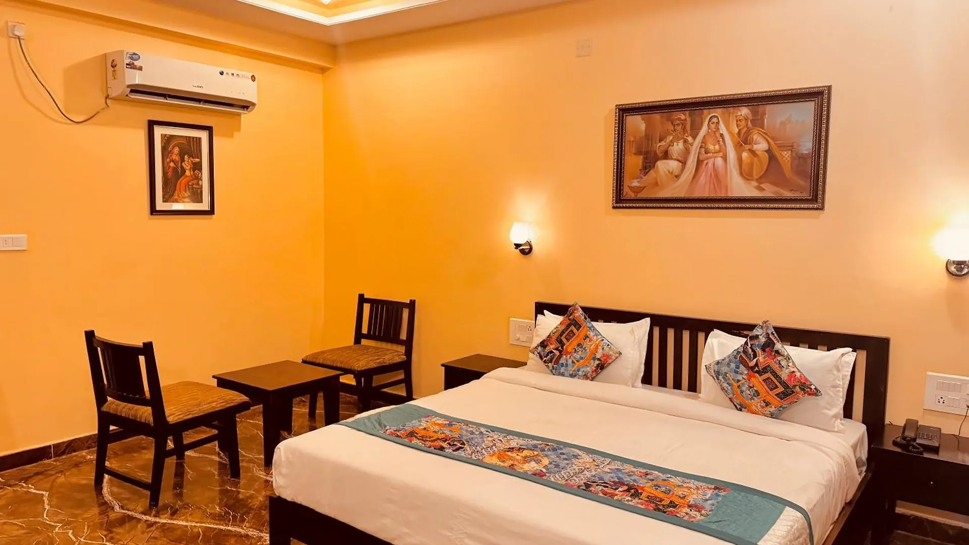 Otel Udaipur Valley Paradise -A Luxury Stay In Mountains