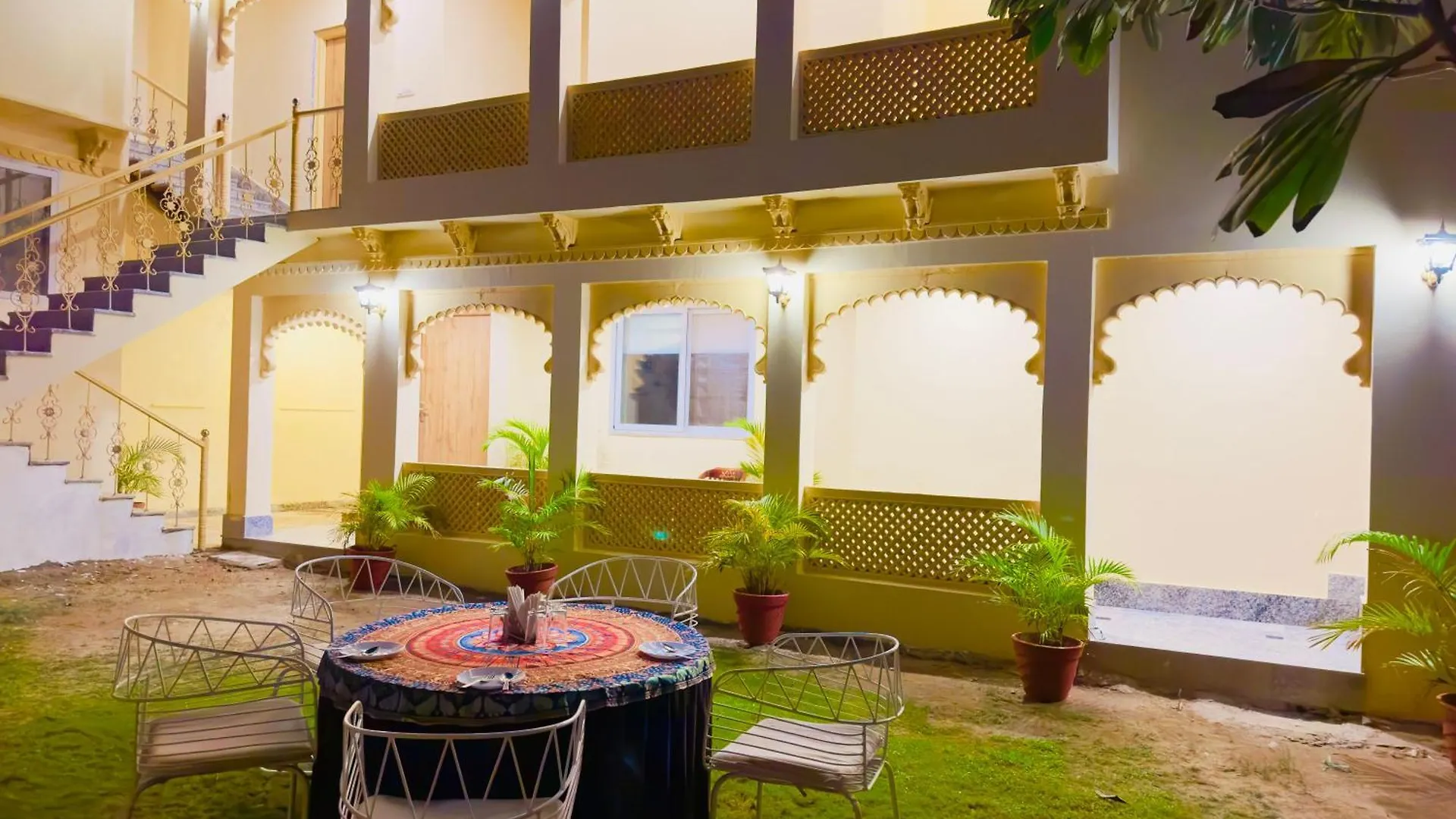 Udaipur Valley Paradise -A Luxury Stay In Mountains 4*,  Hindistan