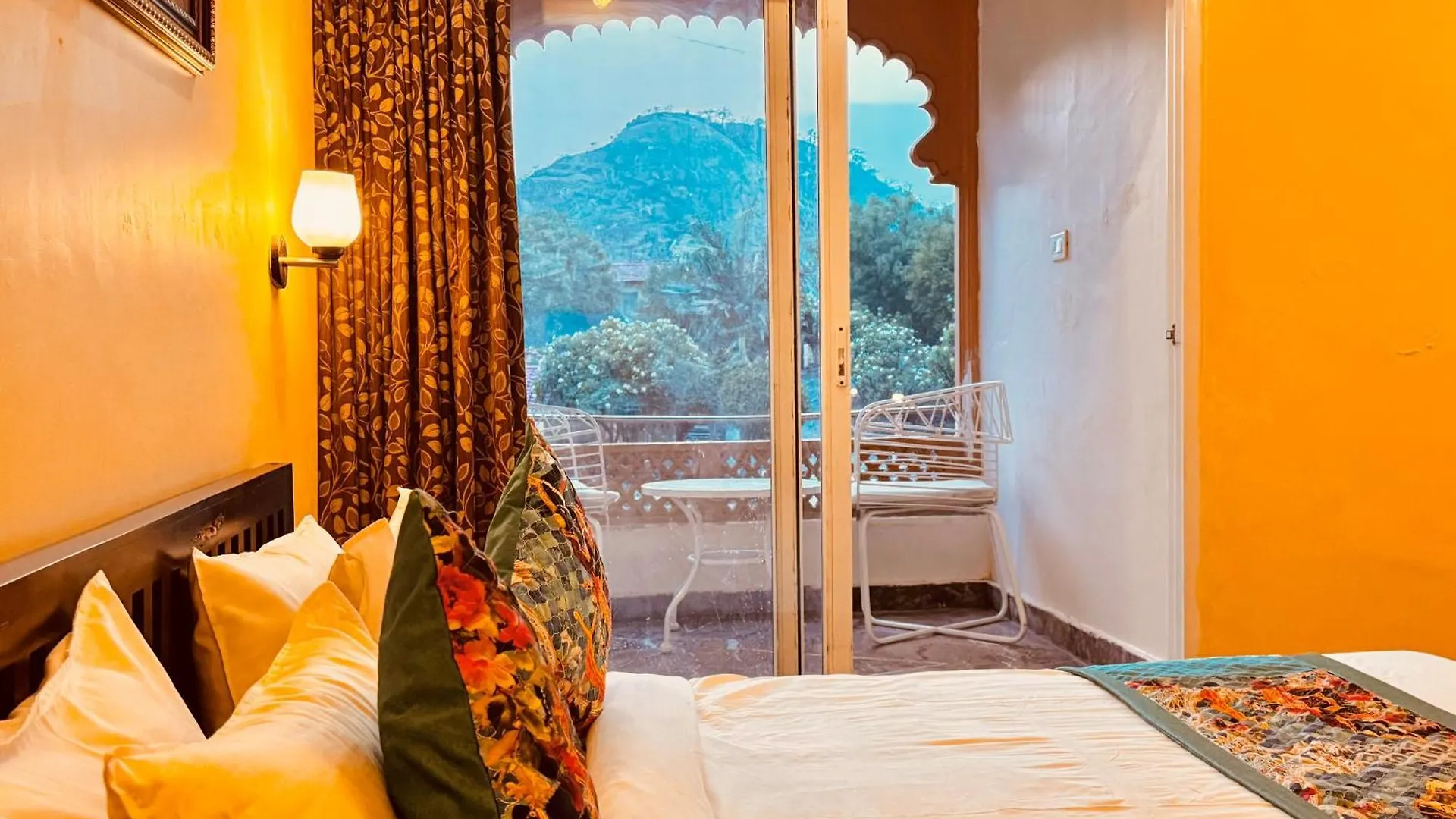 Udaipur Valley Paradise -A Luxury Stay In Mountains الهند